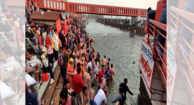 Stop politicising Kumbh, traditions being tarnished: Swami Avdheshanand