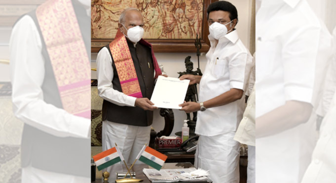 Stalin calls on Tamil Nadu Governor, stakes claim to form govt