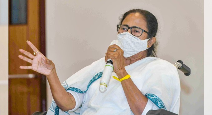 Mamata Banerjee writes to PM, seeks increase in supply of medical oxygen