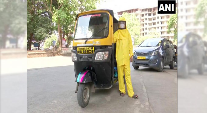 Mumbai teacher drives auto-rickshaw to ferry COVID-19 patients for free