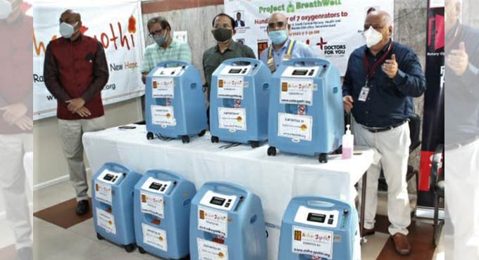 Hyderabad: Oxygen concentrators donated to Railway Health Unit