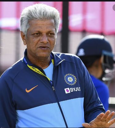 Azharuddin evinces interest in Raman as Hyderabad coach