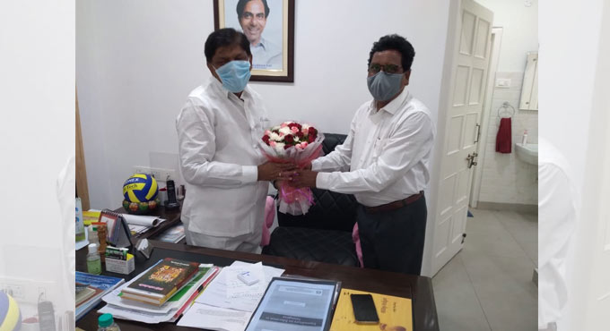 Focus on achieving UGC recognition for Satavahana varsity: Vinod to VC