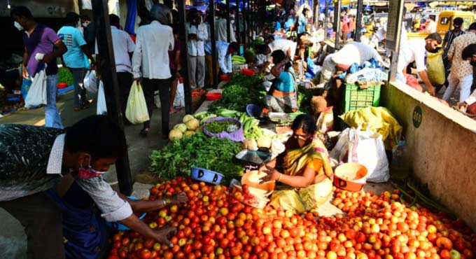 TS Lockdown: Four hours mean a lot in Hyderabad