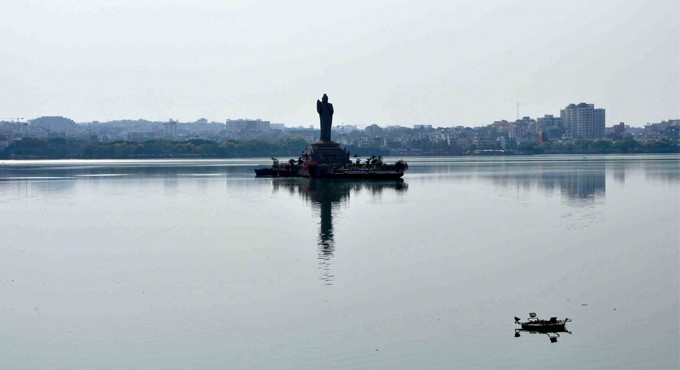 Virus levels in Hyderabad lakes gave early warning of Covid waves: Study