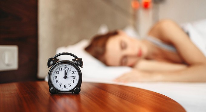 Waking just one hour earlier cuts depression risk by double digits