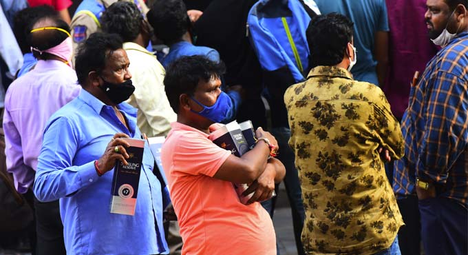 Allow home delivery of liquor in Telangana, govt urged