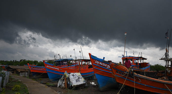 Yaas cyclone: AP CM asks three district Collectors to be on high alert