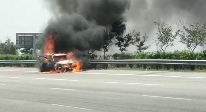 Telangana: Car catches fire on ORR at Maheshwaram