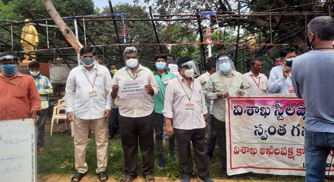 Fire mishap at Vizag steel plant protest camp