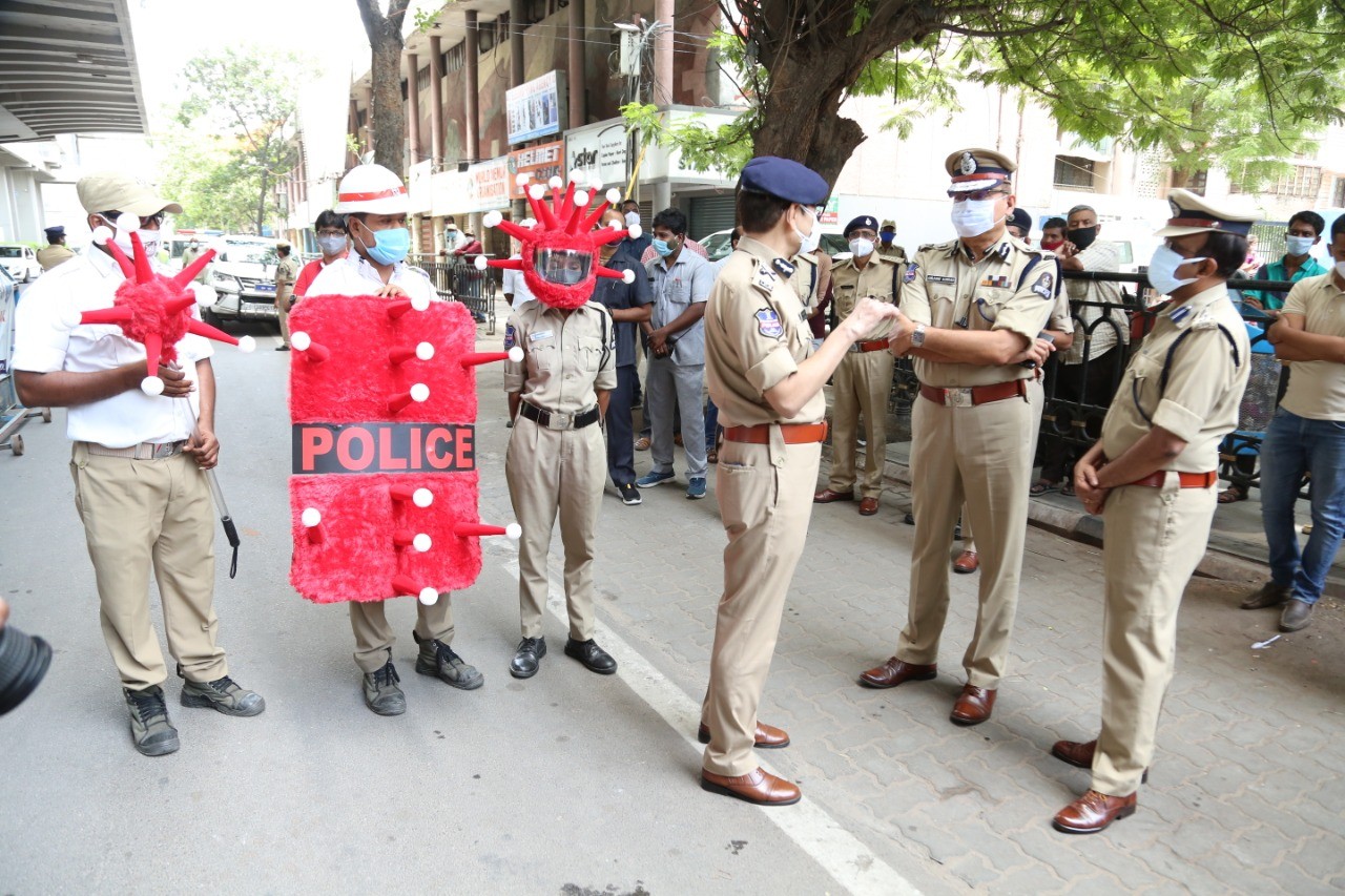Majority of citizens adhering to lockdown rules: Hyderabad CP