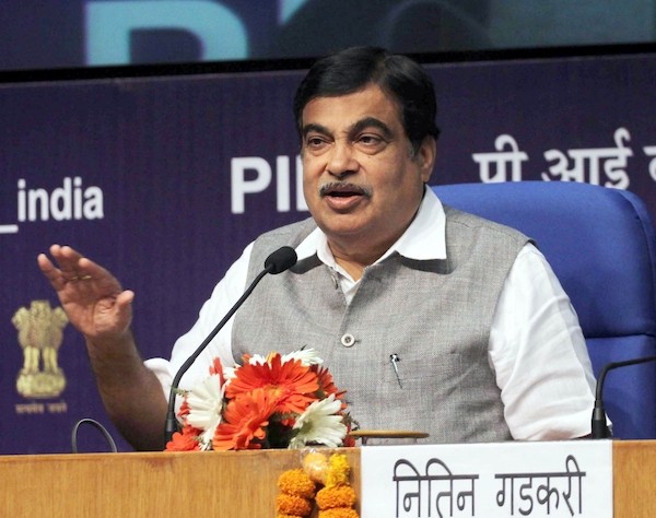 Gadkari writes to Goyal on jewellers demand