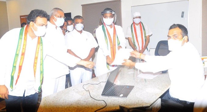 Congress accuses Centre of criminal mismanagement of Covid vaccination