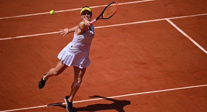 Anastasia Pavlyuchenkova enters French Open quarters