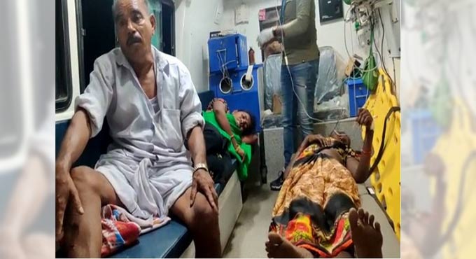 Andhra Pradesh: Six injured in road mishap in Nellore