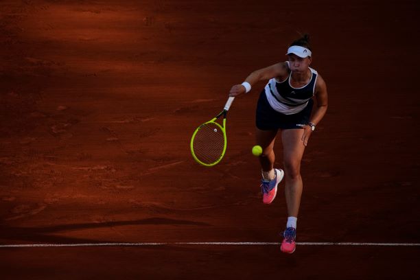 French Open: Barbora Krejcikova outlasts Maria Sakkari, enters final