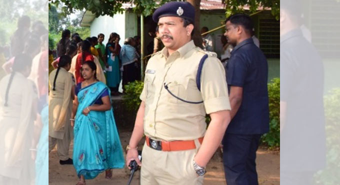 Bhupalpally SP urges people to cooperate with lockdown