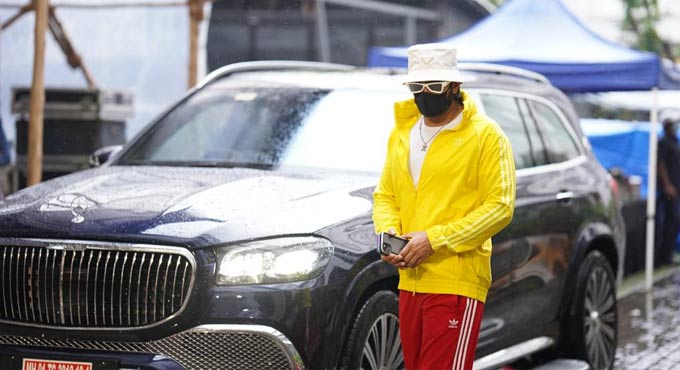 Bollywood actor Ranveer Singh resumes work