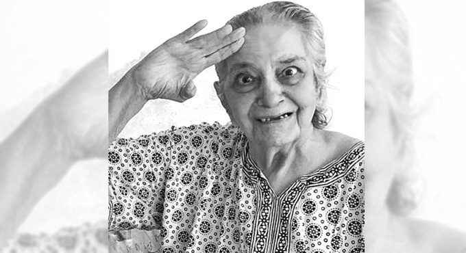 Boman Irani mourns the demise of his mother