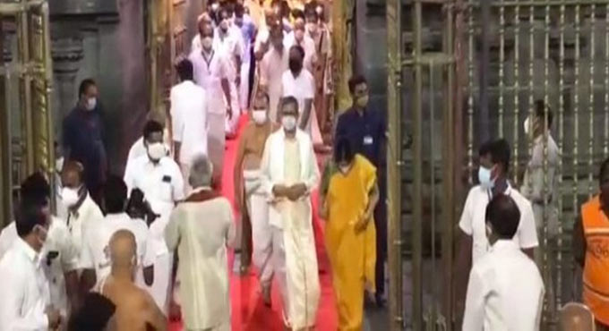 CJI Ramana offers prayers at Lord Balaji temple in Andhra’s Tirumala