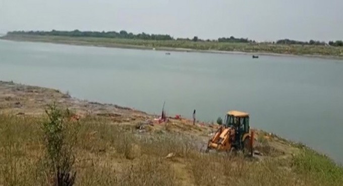 Serious problem, go to NHRC: SC on bodies found floating in Ganga