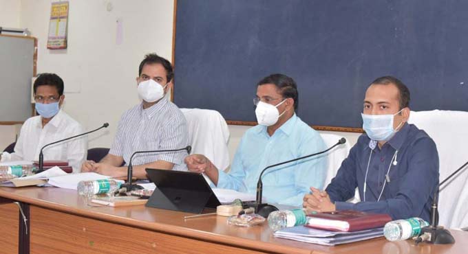 Nalgonda: Officials told to take up multi-level avenue plantations beside main roads