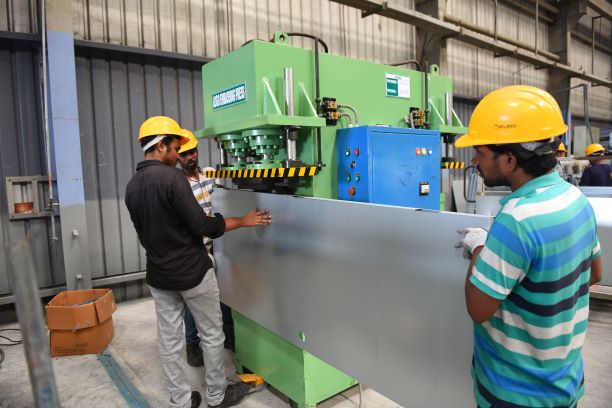 Need calibrated steps to support economic recovery: PHDCCI