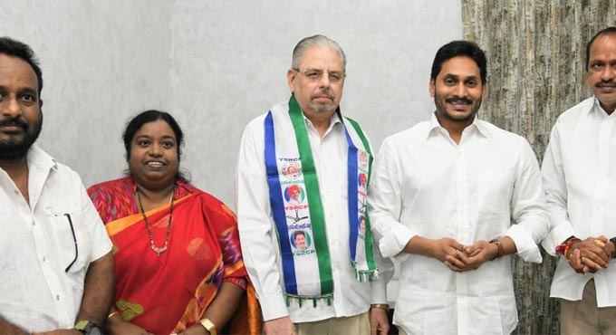 Former Telugu Desam Party MLA Philip C. Tocher joins YSRCP