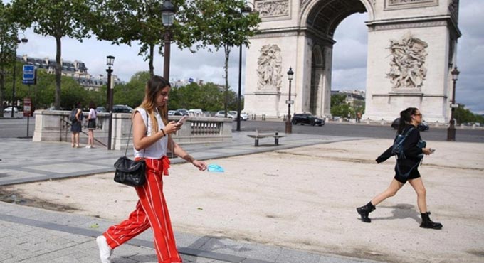 France scraps outdoor mask mandate, lifts curfew