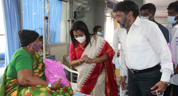 Hyderabad Mayor celebrates birthday with cancer patients