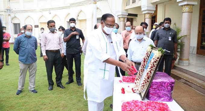 People’s contribution vital for achieving ‘Bangaru Telangana’: Gutha