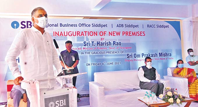 Harish Rao inaugurates SBI’s new regional office in Siddipet