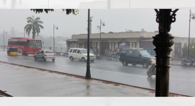 Hyderabad sees heavy downpour on Sunday