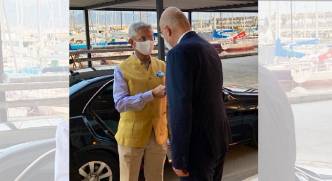 Jaishankar discusses regional, global issues with his Greek counterpart