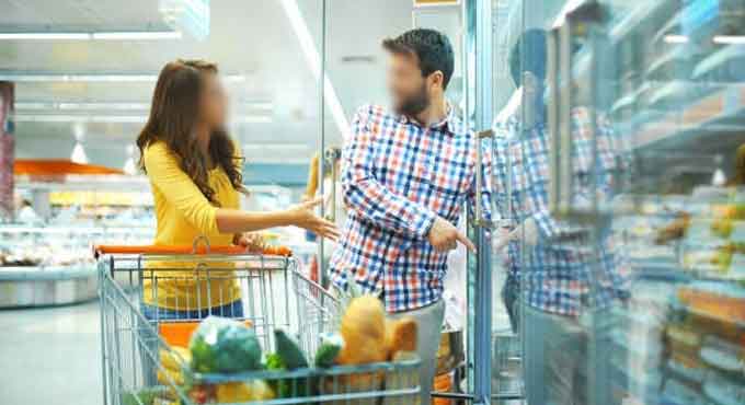 Married men earning more, less helpful with domestic chores