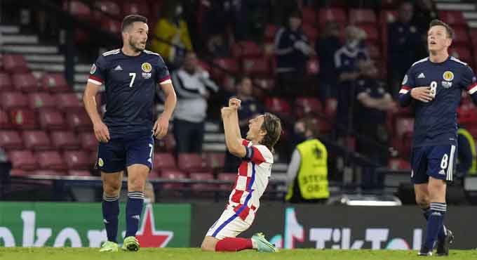 Euro Cup: Luka Modirc takes Croatia into last 16