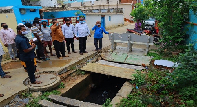 Identify dilapidated houses in Siddipet: Commissioner asks officials