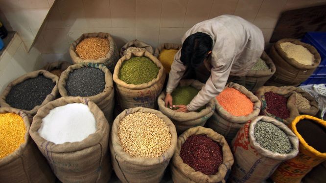 Retail sales decline 79% in May