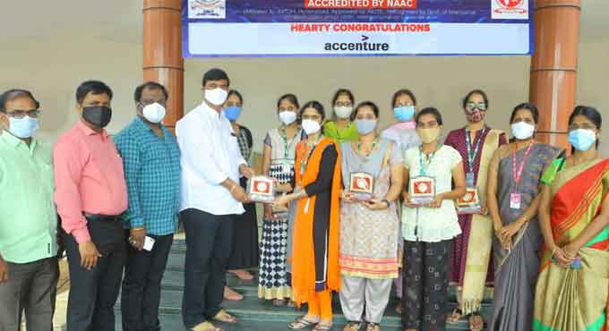 Khammam SBIT grads secure jobs in Accenture