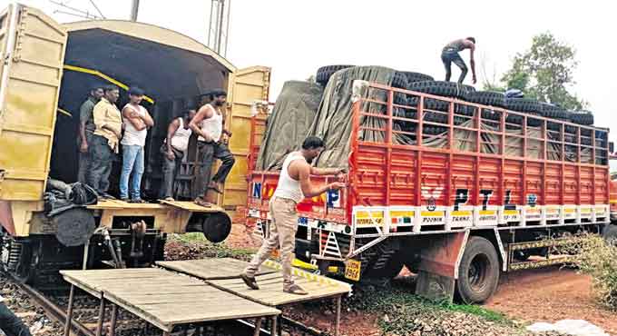 Hyderabad: Parcel services via NMG wagons begin