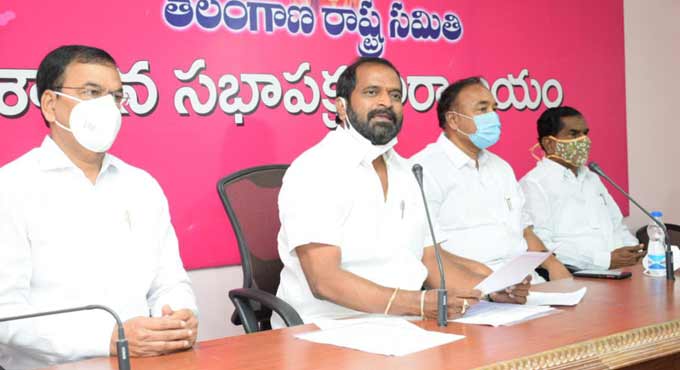 Eatala’s remarks against KCR to cover up his mistakes: Srinivas Goud
