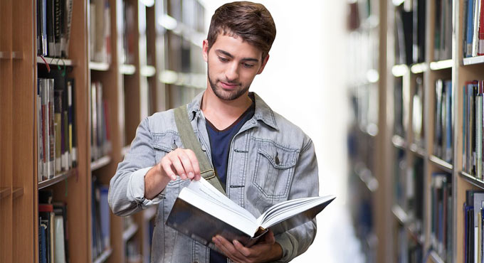 Study finds three factors that may predict college students’ loss of self-control