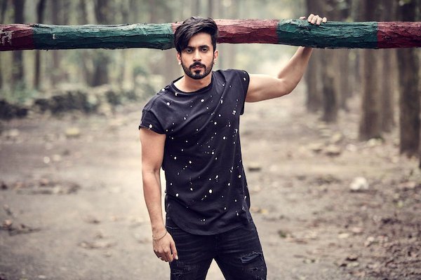 Sunny Singh in workout mode in latest social media update