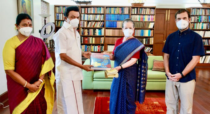 Tamil Nadu Chief Minister M.K. Stalin meets Sonia Gandhi, Rahul