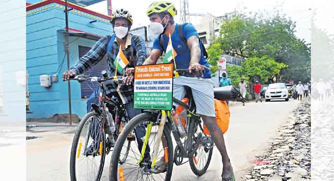 Duo from TS to peddle 2,500 km to sensitise motorists on animal deaths