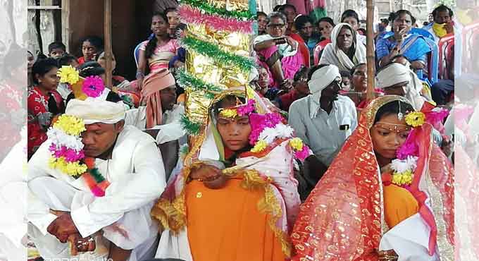 Tribal youth marries his two lovers, does ‘justice’