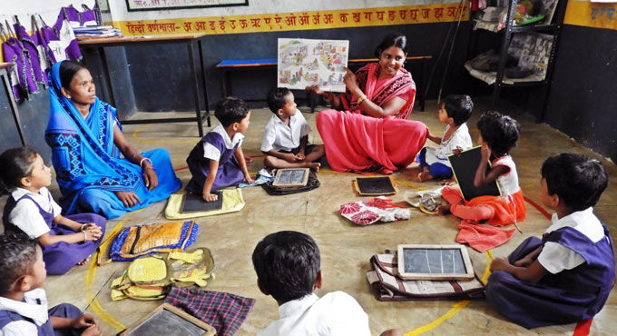UP anganwadi workers to be armed with smartphones