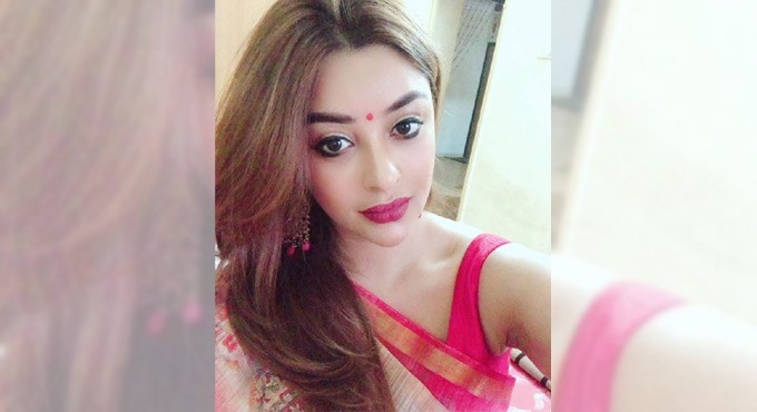 Why Payal Ghosh is watching J.Lo’s pole dancing these days