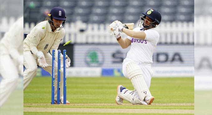 Women’s International Test match: India’s Deepti hits a resolute 54