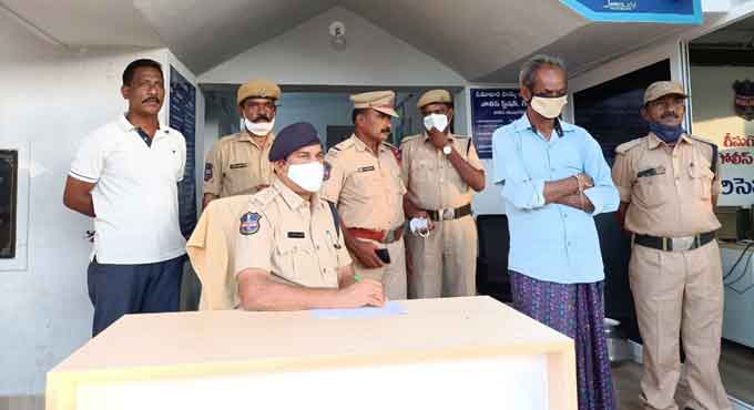 Man arrested in Warangal for sexually assaulting minor girl